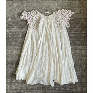 My Beachy Side Womens M Mini Dress White Flowy Embroidered Flowers L9